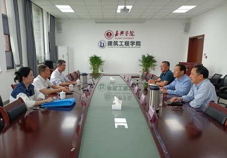 桐升公司董事長朱建良和副總經(jīng)理費(fèi)建強(qiáng)帶隊(duì)赴嘉興學(xué)院建筑工程學(xué)院走訪交流